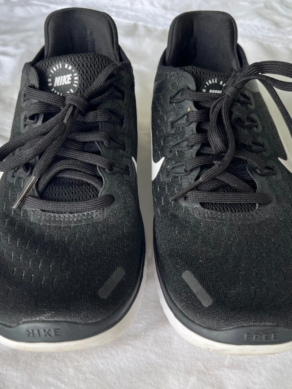 Nike Free Run RN Women’s Running Shoe 6.5 Black And White